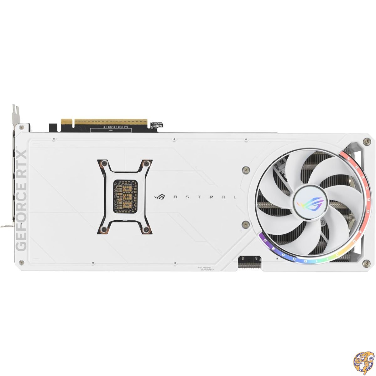 ROG Astral RTX 5080 Whiteの白いバックプレートと4基目のファン